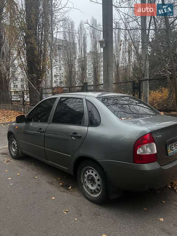 Седан ВАЗ / Lada 1118 Калина 2011 в Днепре