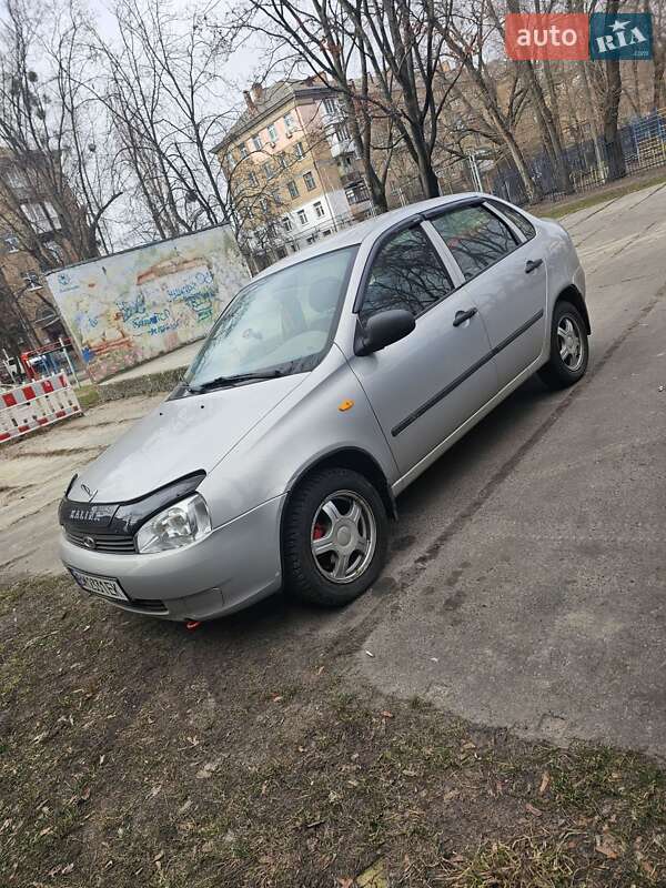 Универсал ВАЗ / Lada 1118 Калина 2007 в Киеве