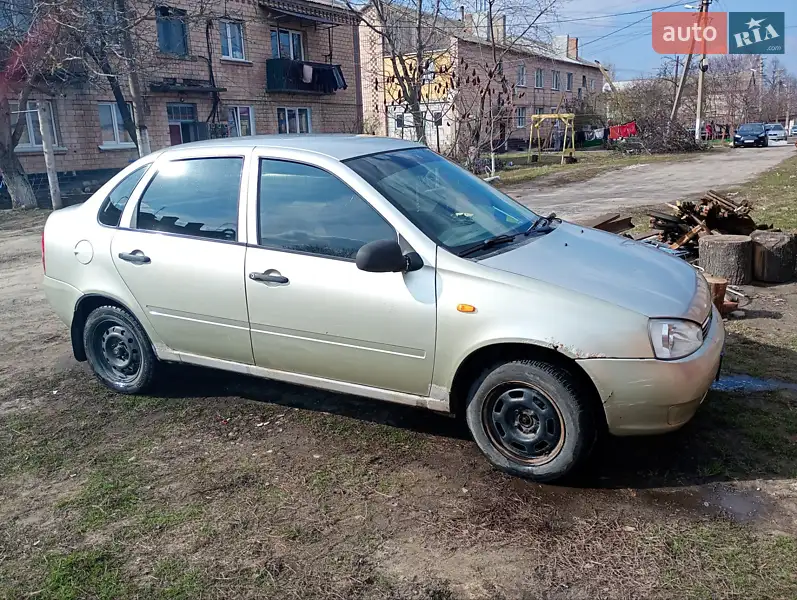Седан ВАЗ 1118 Калина 2008 в 