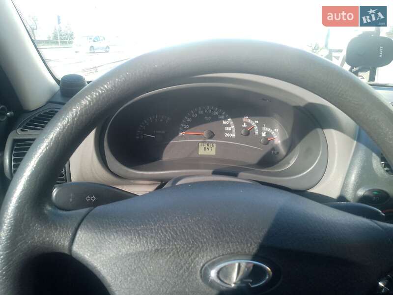 Седан ВАЗ / Lada 1118 Калина 2006 в Києві