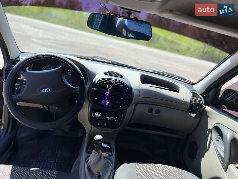 Седан ВАЗ / Lada 1118 Калина 2008 в Яворове