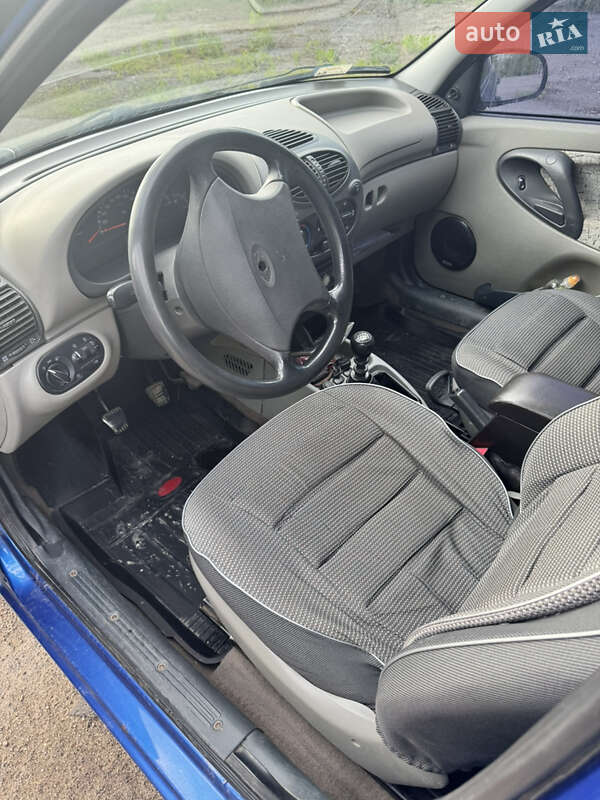 Седан ВАЗ / Lada 1118 Калина 2006 в Ярмолинцах