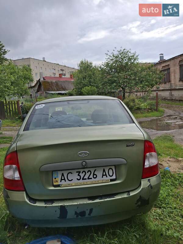 Седан ВАЗ / Lada 1118 Калина 2008 в Владимире