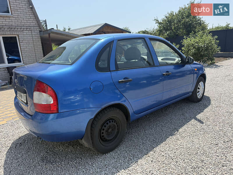 Седан ВАЗ / Lada 1118 Калина 2006 в Запоріжжі