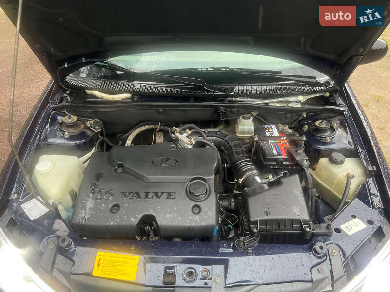 Седан ВАЗ / Lada 1118 Калина 2008 в Житомире