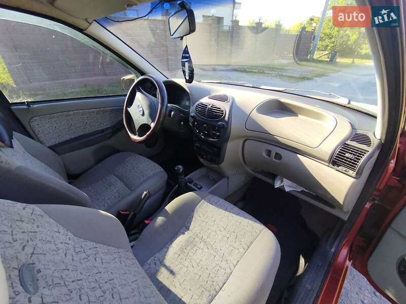 Седан ВАЗ / Lada 1118 Калина 2006 в Звягеле