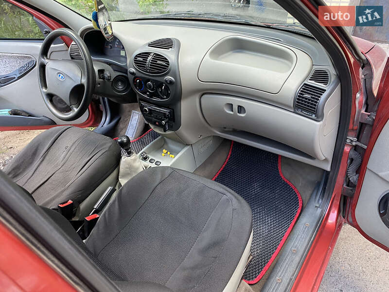 Седан ВАЗ / Lada 1118 Калина 2006 в Кривом Роге фото 8 Седан ВАЗ / Lada 1118 Калина 2006 в Кривом Роге