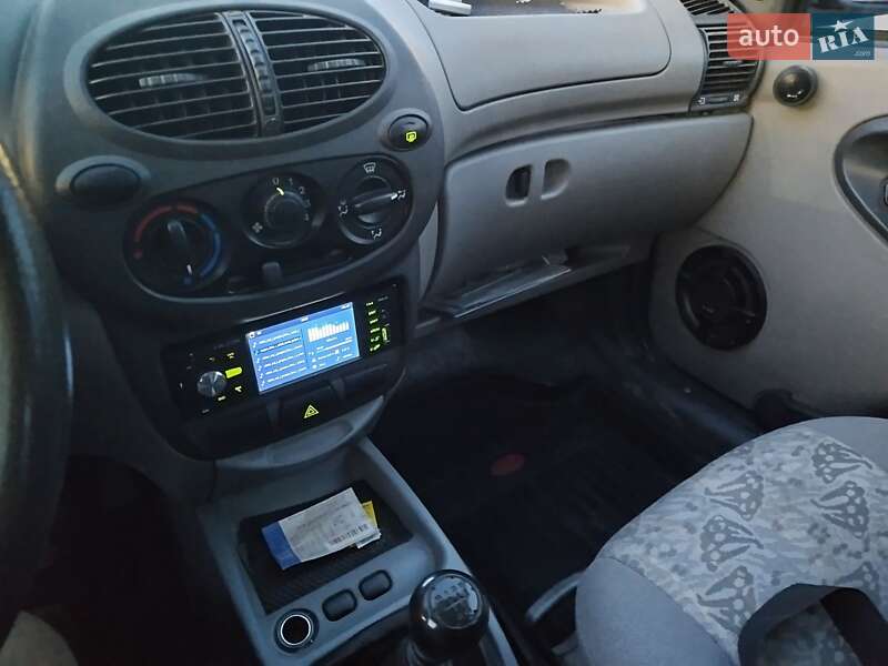 Седан ВАЗ / Lada 1118 Калина 2006 в Броварах