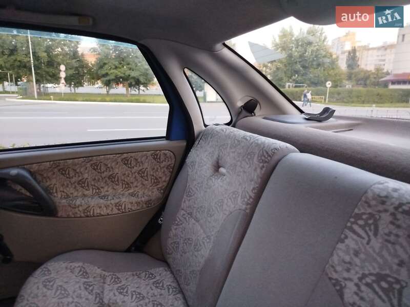 Седан ВАЗ / Lada 1118 Калина 2006 в Броварах