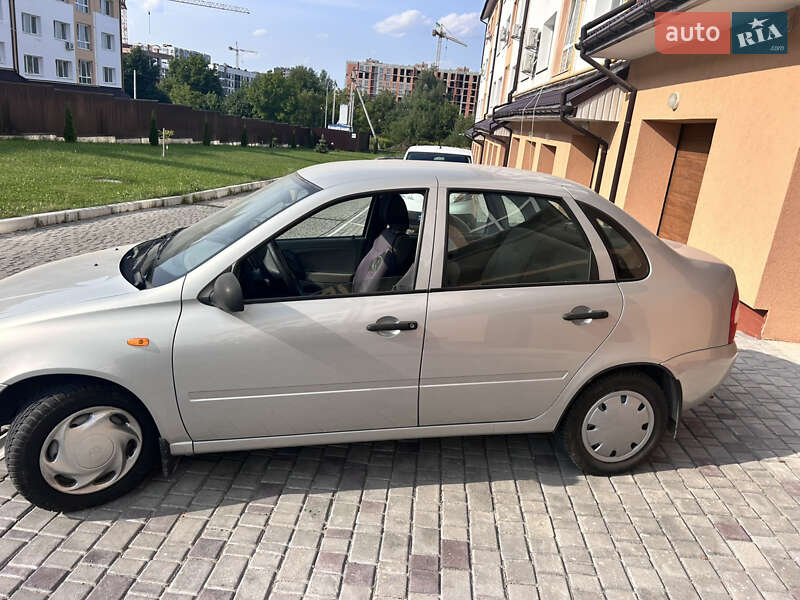 Седан ВАЗ / Lada 1118 Калина 2008 в Львове