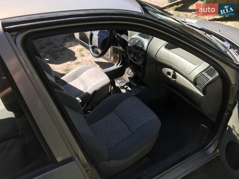 Седан ВАЗ / Lada 1118 Калина 2006 в Заставній