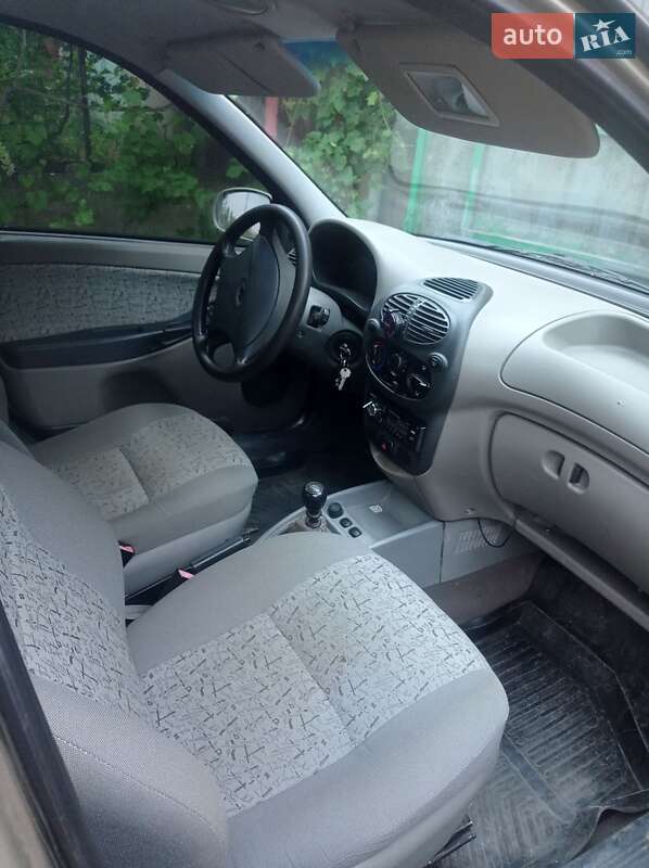 Седан ВАЗ / Lada 1118 Калина 2006 в Белгороде-Днестровском