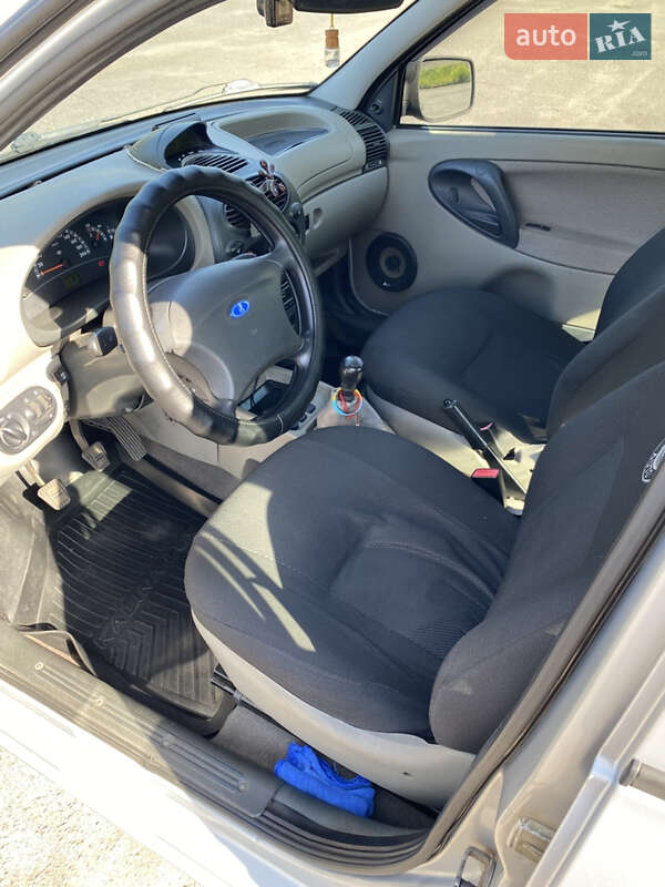 Седан ВАЗ / Lada 1118 Калина 2011 в Горишних Плавнях фото 10 Седан ВАЗ / Lada 1118 Калина 2011 в Горишних Плавнях