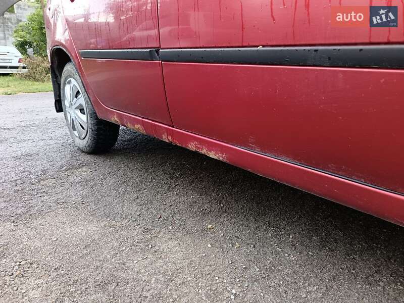 Седан ВАЗ / Lada 1118 Калина 2006 в Каменец-Подольском