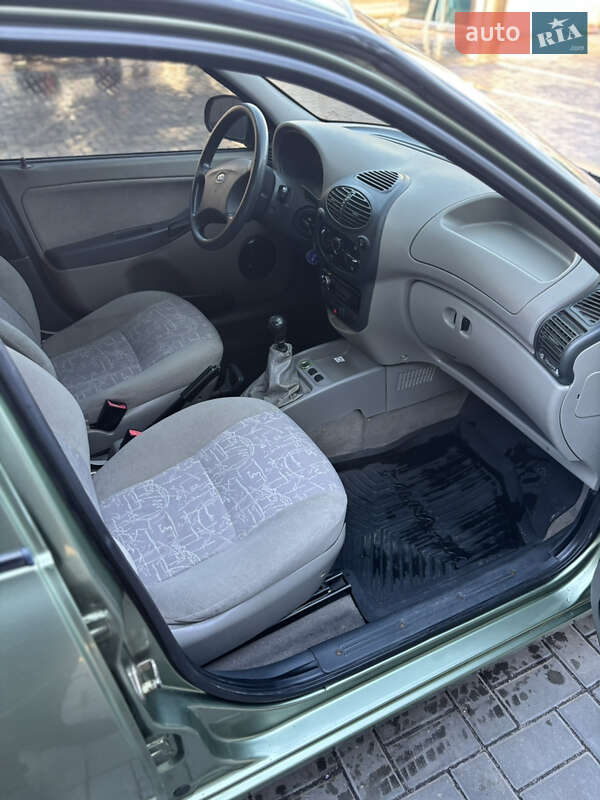 Седан ВАЗ / Lada 1118 Калина 2008 в Миколаєві