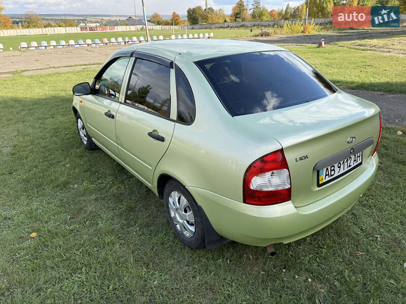Седан ВАЗ / Lada 1118 Калина 2006 в Ладыжине
