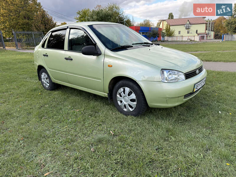 Седан ВАЗ / Lada 1118 Калина 2006 в Ладыжине