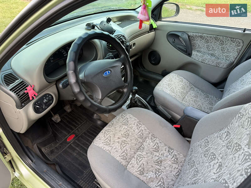 Седан ВАЗ / Lada 1118 Калина 2006 в Ладыжине