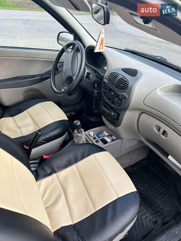 Седан ВАЗ / Lada 1118 Калина 2008 в Могилів-Подільському