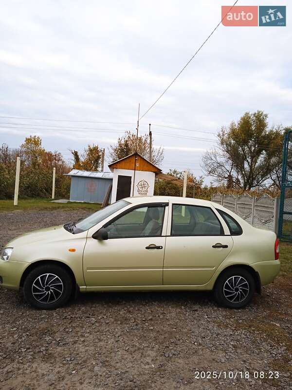 Седан ВАЗ / Lada 1118 Калина 2006 в Козельщине