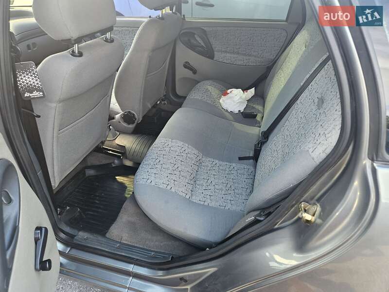 Седан ВАЗ / Lada 1118 Калина 2007 в Запорожье фото 5 Седан ВАЗ / Lada 1118 Калина 2007 в Запорожье