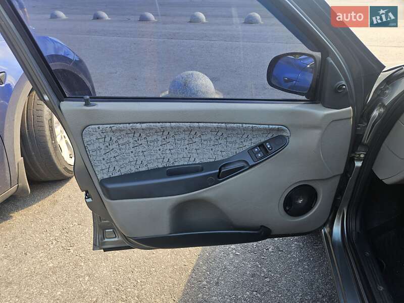 Седан ВАЗ / Lada 1118 Калина 2007 в Запорожье фото 10 Седан ВАЗ / Lada 1118 Калина 2007 в Запорожье