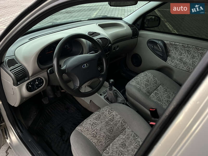 Седан ВАЗ / Lada 1118 Калина 2006 в Чернівцях фото 34 Седан ВАЗ / Lada 1118 Калина 2006 в Чернівцях