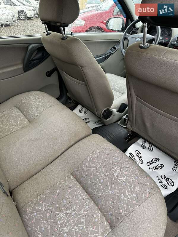 Седан ВАЗ / Lada 1118 Калина 2008 в Смеле фото 13 Седан ВАЗ / Lada 1118 Калина 2008 в Смеле