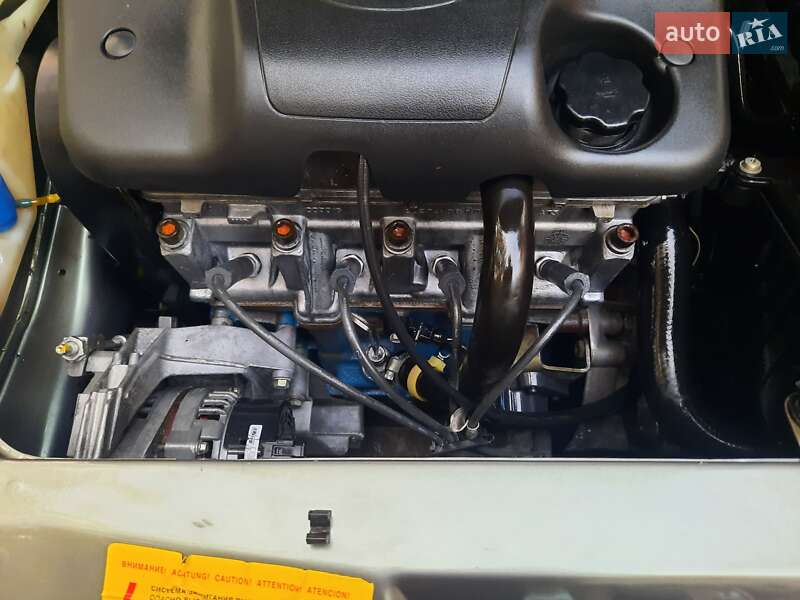 Седан ВАЗ / Lada 1118 Калина 2006 в Запорожье