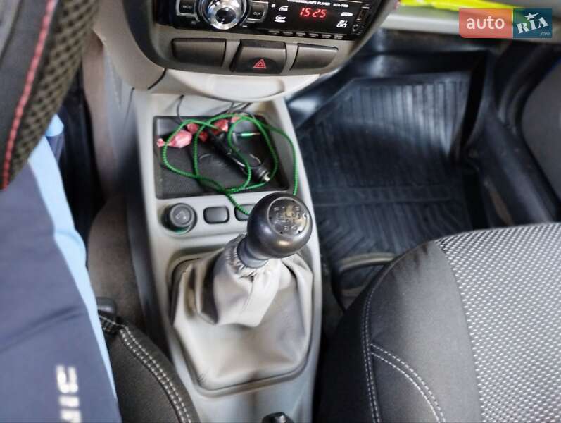 Седан ВАЗ / Lada 1118 Калина 2006 в Харькове фото 12 Седан ВАЗ / Lada 1118 Калина 2006 в Харькове