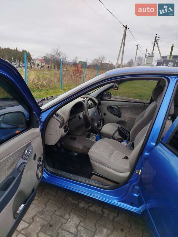 Седан ВАЗ / Lada 1118 Калина 2006 в Берегомете фото 9 Седан ВАЗ / Lada 1118 Калина 2006 в Берегомете