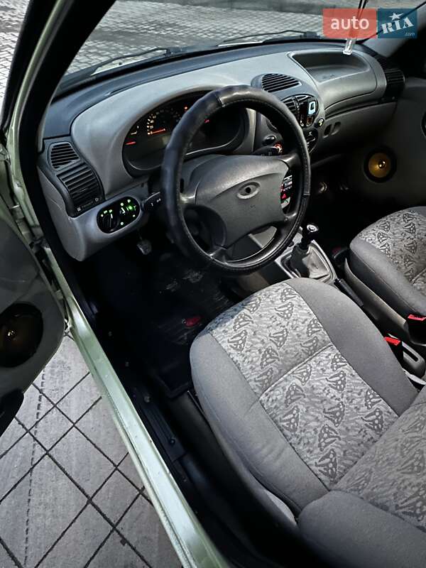 Седан ВАЗ / Lada 1118 Калина 2006 в Чорткове фото 19 Седан ВАЗ / Lada 1118 Калина 2006 в Чорткове