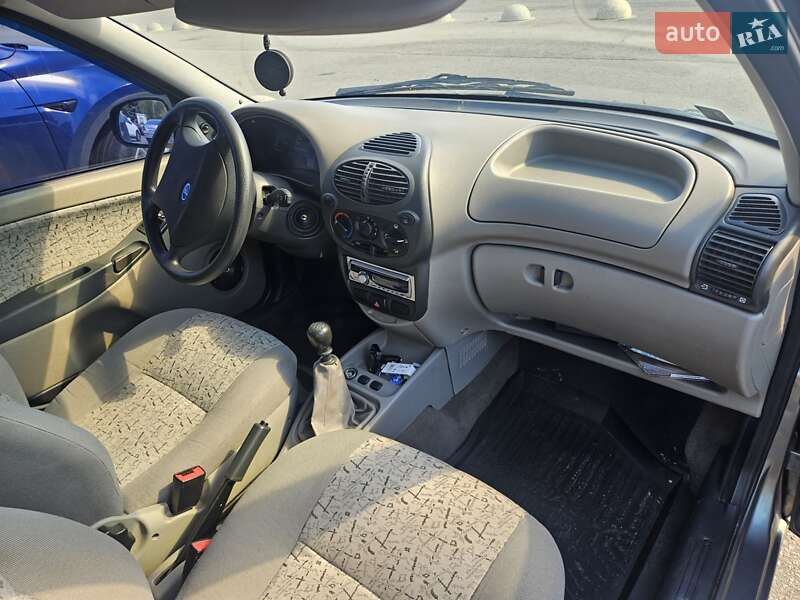 Седан ВАЗ / Lada 1118 Калина 2007 в Запорожье