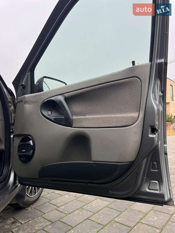 Седан ВАЗ / Lada 1118 Калина 2010 в Хмельницком