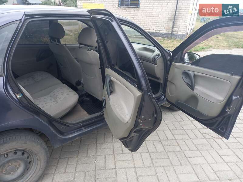 Седан ВАЗ / Lada 1118 Калина 2007 в Синельниково фото 7 Седан ВАЗ / Lada 1118 Калина 2007 в Синельниково