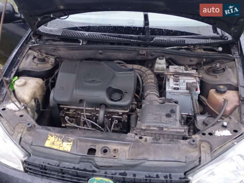 Седан ВАЗ / Lada 1118 Калина 2008 в Каневі