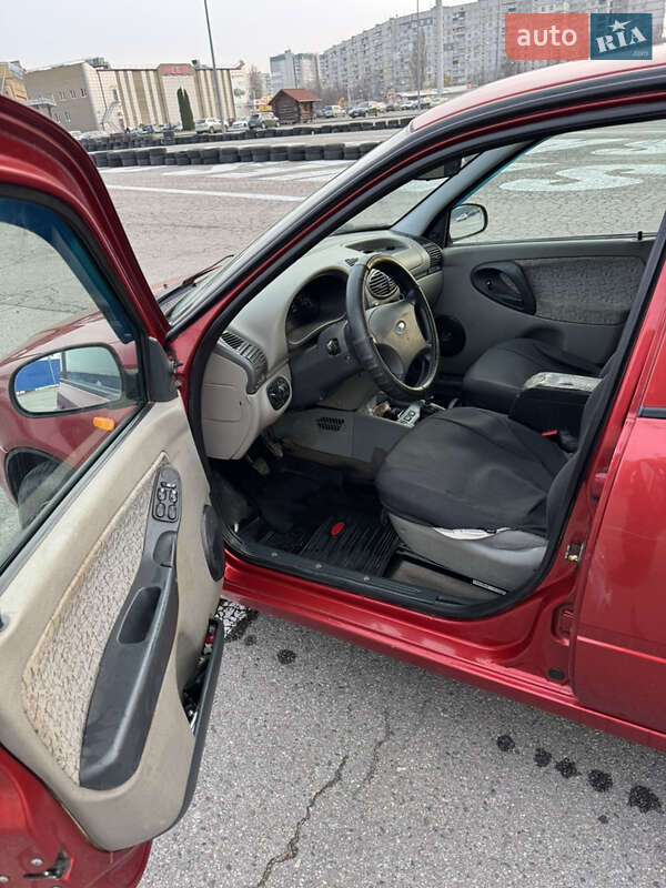 Седан ВАЗ / Lada 1118 Калина 2006 в Харькове