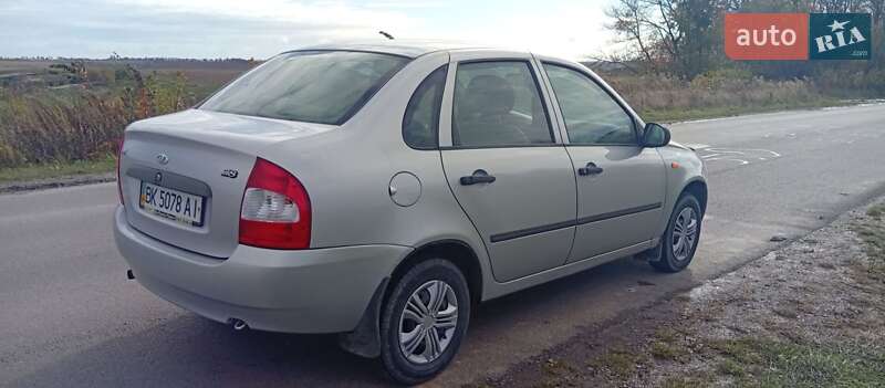 Седан ВАЗ / Lada 1118 Калина 2007 в Здолбуніві