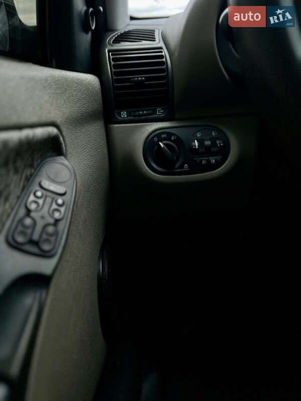 Седан ВАЗ / Lada 1118 Калина 2006 в Чернівцях