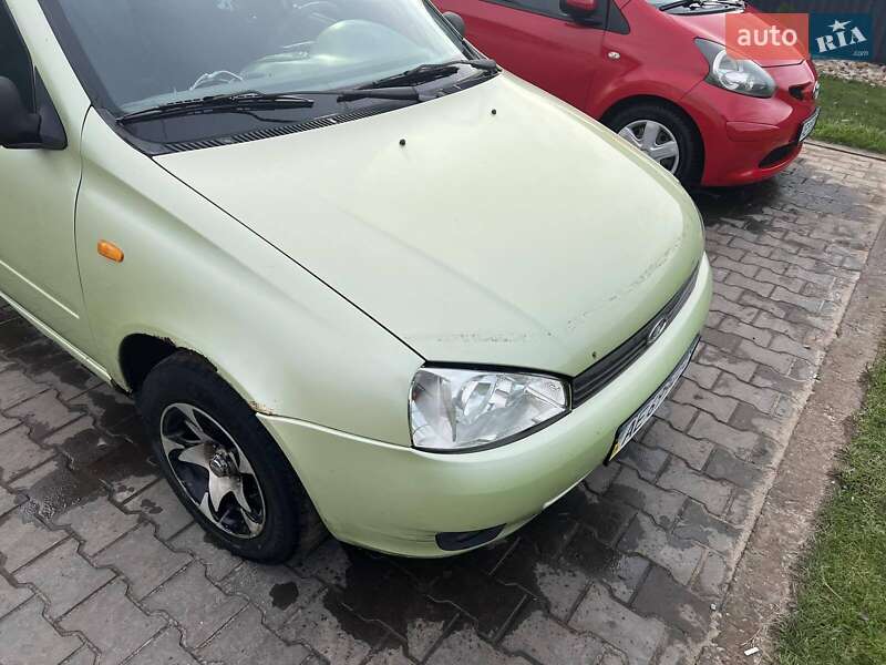 Седан ВАЗ / Lada 1118 Калина 2006 в Васильковке