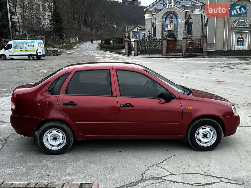 Седан ВАЗ / Lada 1118 Калина 2006 в Чорткові