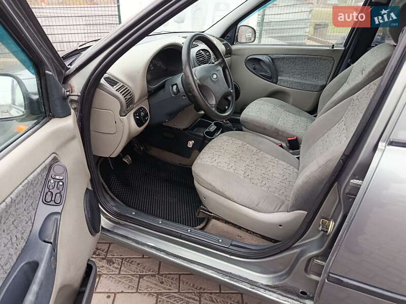 Седан ВАЗ / Lada 1118 Калина 2007 в Кривом Роге