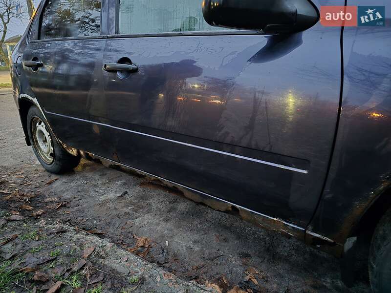 Седан ВАЗ / Lada 1118 Калина 2007 в Чернигове фото 3 Седан ВАЗ / Lada 1118 Калина 2007 в Чернигове