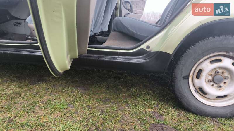 Седан ВАЗ / Lada 1118 Калина 2006 в Чернігові