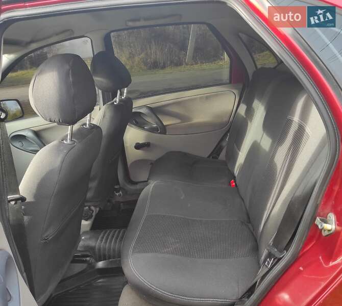 Седан ВАЗ / Lada 1118 Калина 2010 в Мене