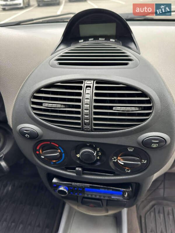 Седан ВАЗ / Lada 1118 Калина 2006 в Одессе