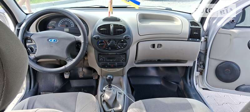 Хэтчбек ВАЗ / Lada 1119 Калина 2008 в Шумске фото 22 Хэтчбек ВАЗ / Lada 1119 Калина 2008 в Шумске