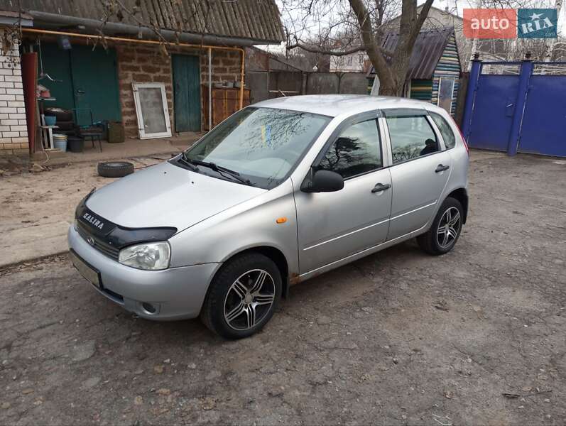 Хэтчбек ВАЗ / Lada 1119 Калина 2007 в Новой Водолаге фото 6 Хэтчбек ВАЗ / Lada 1119 Калина 2007 в Новой Водолаге