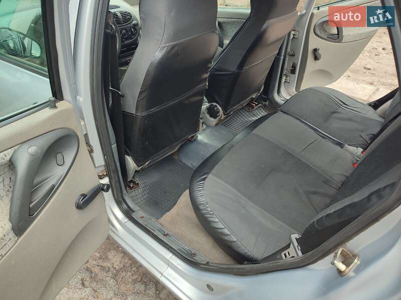 Хэтчбек ВАЗ / Lada 1119 Калина 2007 в Новой Водолаге фото 14 Хэтчбек ВАЗ / Lada 1119 Калина 2007 в Новой Водолаге