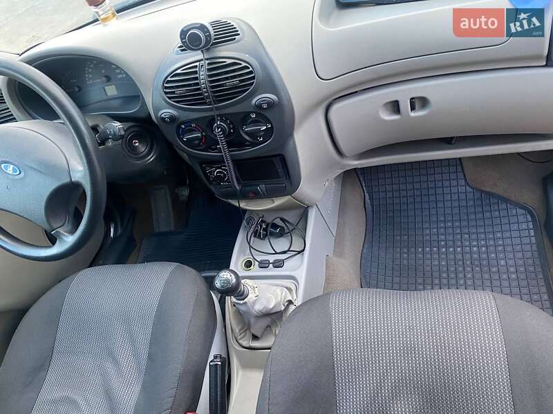 Хэтчбек ВАЗ / Lada 1119 Калина 2008 в Долине